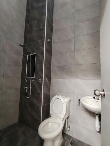 Cluster House for Rent in Taman Universiti (Skudai) - Yvonne Ng - Bathroom - PropertyGuru.com.my