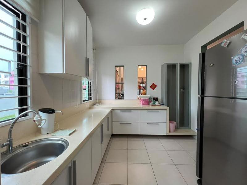 3-storey Terraced House for Sale in Taman Bayu Aman (Butterworth) - Janes Lee - Kitchen - PropertyGuru.com.my