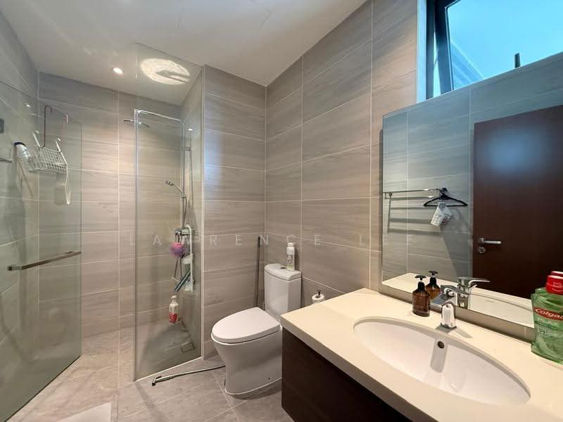 Kondominium untuk Dijual di Urban Residences - Lawrence Lee - Bathroom - PropertyGuru.com.my
