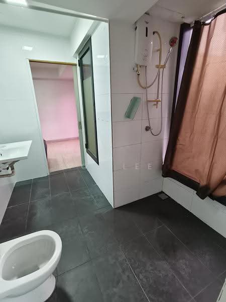 Kediaman Servis untuk Disewa di SOHO @ Empire City - Tom Lee - Bathroom - PropertyGuru.com.my