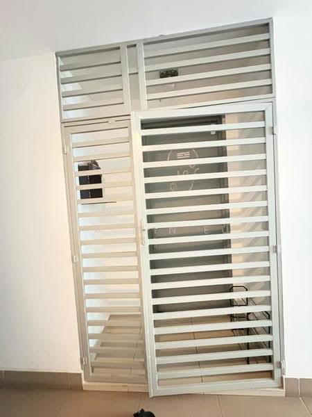 Kediaman Servis untuk Disewa di Meridin Bayvue Serviced Apartment - Casmin Eu - Entrance - PropertyGuru.com.my