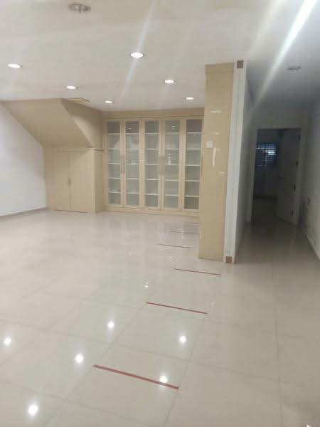 Shop for Rent in Taman Universiti (Skudai) - Li Wei - Interior - PropertyGuru.com.my