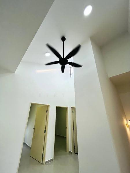 Rumah Teres 2-Tingkat untuk Disewa di Pengerang (Johor) - Hubert Pang - Corridor - PropertyGuru.com.my