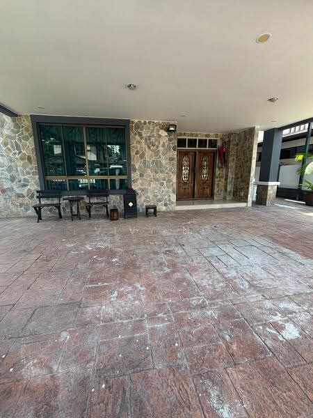 Link Bungalow for Rent in Taman Austin Perdana (Tebrau) - Vivy Ng - Exterior - PropertyGuru.com.my