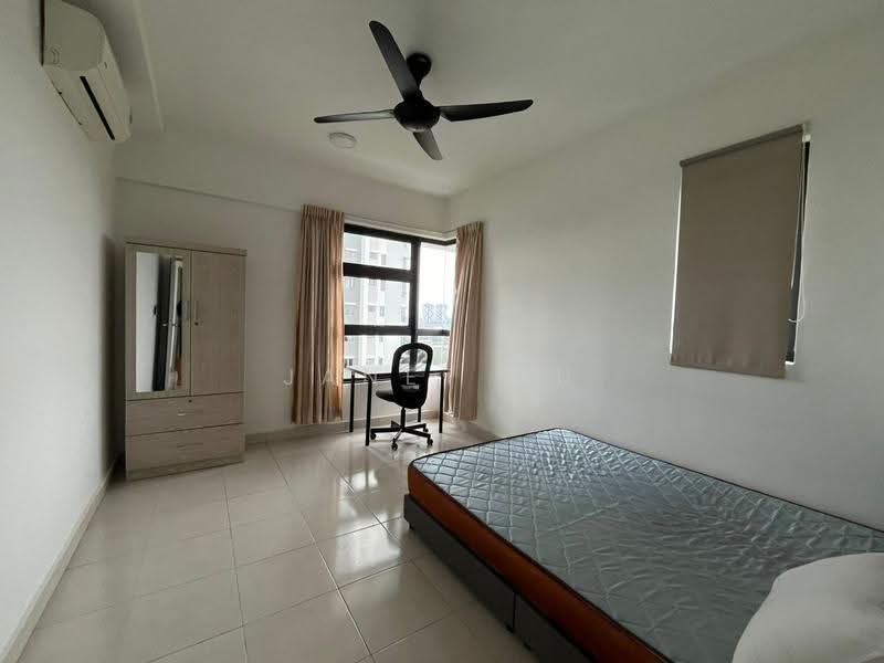 Kediaman Servis untuk Dijual di Tiara Imperio Residence - Janet Au - Bedroom - PropertyGuru.com.my