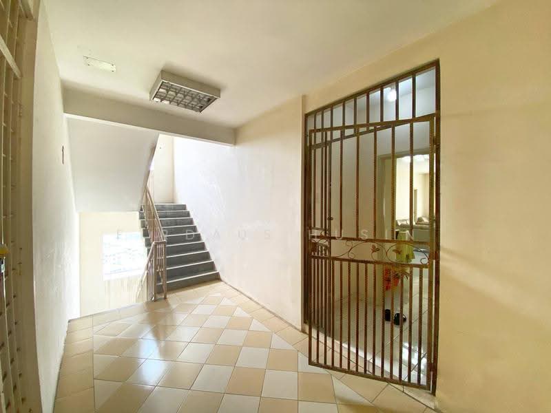 Condominium for Sale at Platinum Hill PV 5 - Firdaus Husin - Entrance - PropertyGuru.com.my