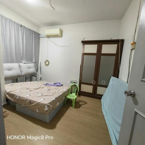 2-storey Terraced House for Sale in Taman Puteri Wangsa (Ulu Tiram) - Pauline Goh - Bedroom - PropertyGuru.com.my