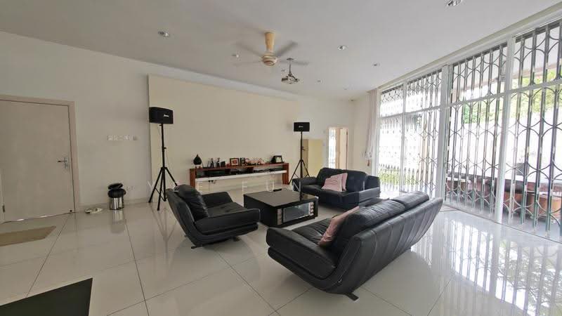 Bungalow House for Sale in Kota Kinabalu (Sabah) - Yee Fun Lim - Living Room - PropertyGuru.com.my