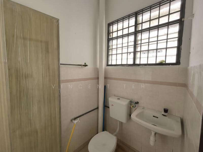 2-storey Terraced House for Sale in Taman Merdeka Jaya (Batu Berendam) - Vincent Teh - PropertyGuru.com.my