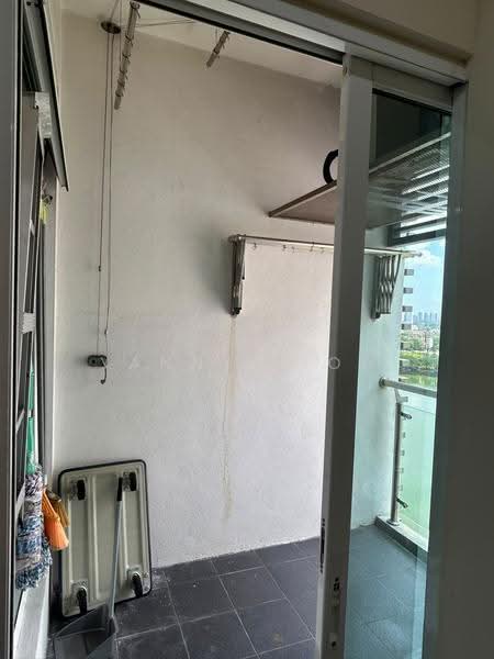 Kediaman Servis untuk Disewa di SOHO @ Zetapark - Yanny Siow - Balcony - PropertyGuru.com.my
