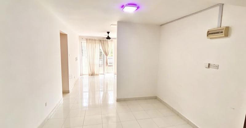 Townhouse for Sale in Goodview Heights (Kajang) - Baxter Lim - Living Room - PropertyGuru.com.my