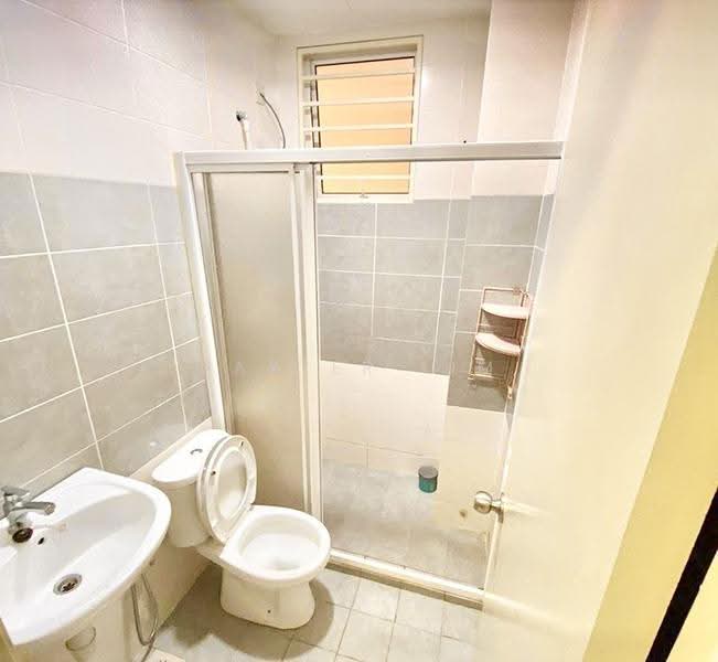 Townhouse for Sale in Goodview Heights (Kajang) - Baxter Lim - Bathroom - PropertyGuru.com.my