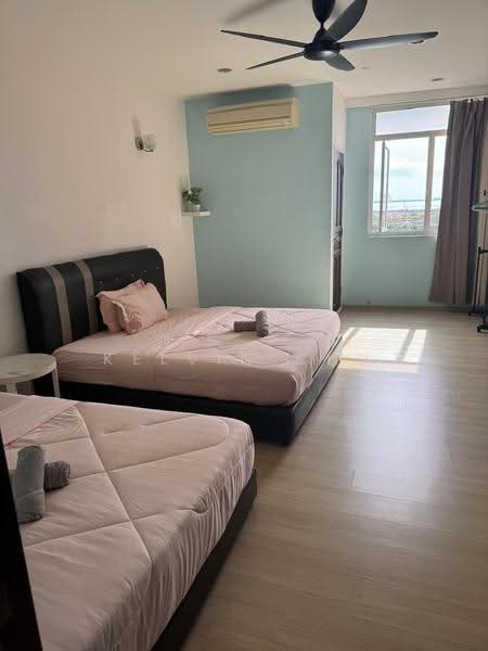 Service Residence for Sale at One One Eight (118 @ Island Plaza) - Kelvin Chu - Bedroom - PropertyGuru.com.my