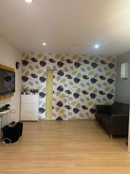 Service Residence for Sale at One One Eight (118 @ Island Plaza) - Kelvin Chu - Living Room - PropertyGuru.com.my