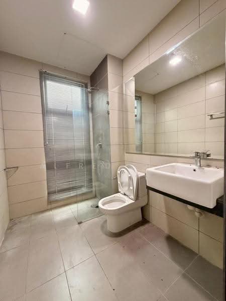 Kondominium untuk Dijual di The Park Residence - Alfred Chua - Bathroom - PropertyGuru.com.my