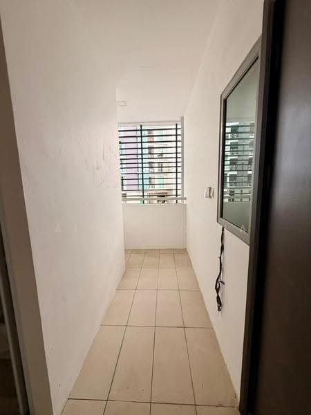 Kondominium untuk Dijual di The Park Residence - Alfred Chua - Corridor - PropertyGuru.com.my