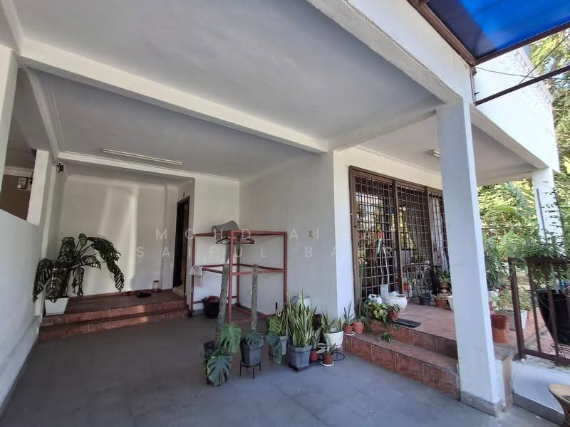 2-storey Terraced House for Sale in Seksyen 1 Bandar Baru Bangi (Bandar Baru Bangi) - Mohd Aizat Saiful Bahri - Exterior - PropertyGuru.com.my