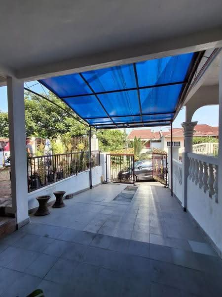 2-storey Terraced House for Sale in Seksyen 1 Bandar Baru Bangi (Bandar Baru Bangi) - Mohd Aizat Saiful Bahri - Exterior - PropertyGuru.com.my