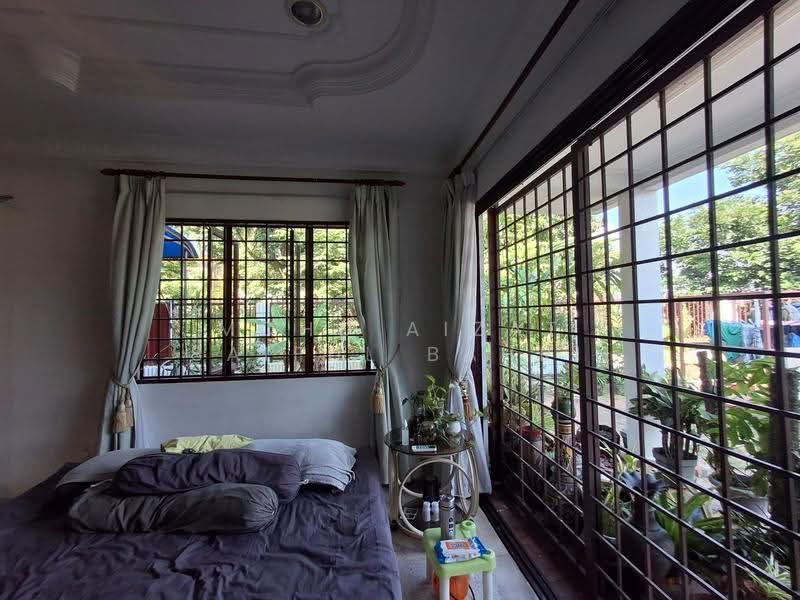 2-storey Terraced House for Sale in Seksyen 1 Bandar Baru Bangi (Bandar Baru Bangi) - Mohd Aizat Saiful Bahri - Bedroom - PropertyGuru.com.my