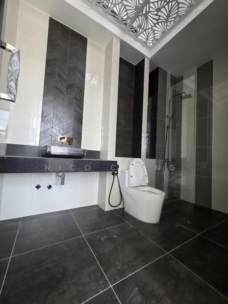 Rumah Berkembar untuk Dijual di Setia Tropika (Johor Bahru) - Nico Chong - PropertyGuru.com.my