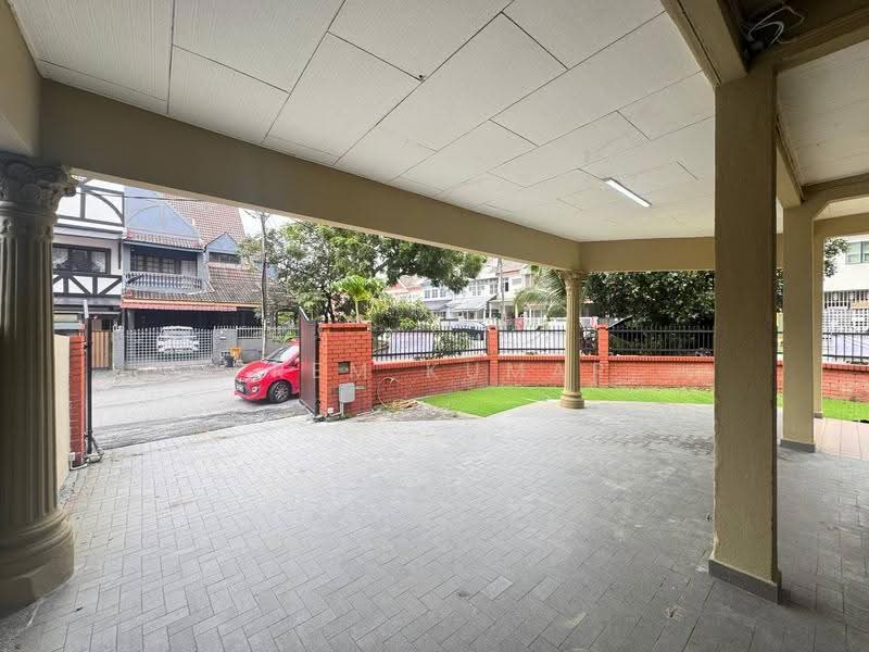 Rumah Teres 2-Tingkat untuk Dijual di Kampung Tunku (Petaling Jaya) - Prem Kumar - Exterior - PropertyGuru.com.my