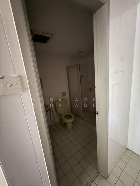 Bungalow House for Rent in Country Heights (Kajang) - Anbalagee Anbalagee - Bathroom - PropertyGuru.com.my