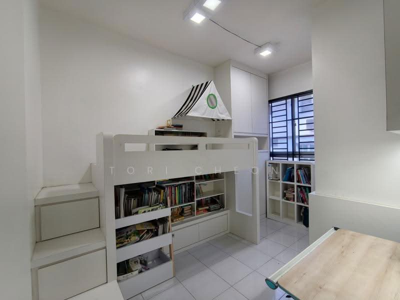 2-storey Terraced House for Sale in Setia Tropika (Johor Bahru) - Tori Cheon - Bedroom - PropertyGuru.com.my