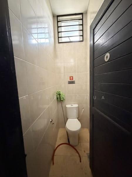 Shop for Sale in Kuching (Sarawak) - Alfred Chua - Bathroom - PropertyGuru.com.my