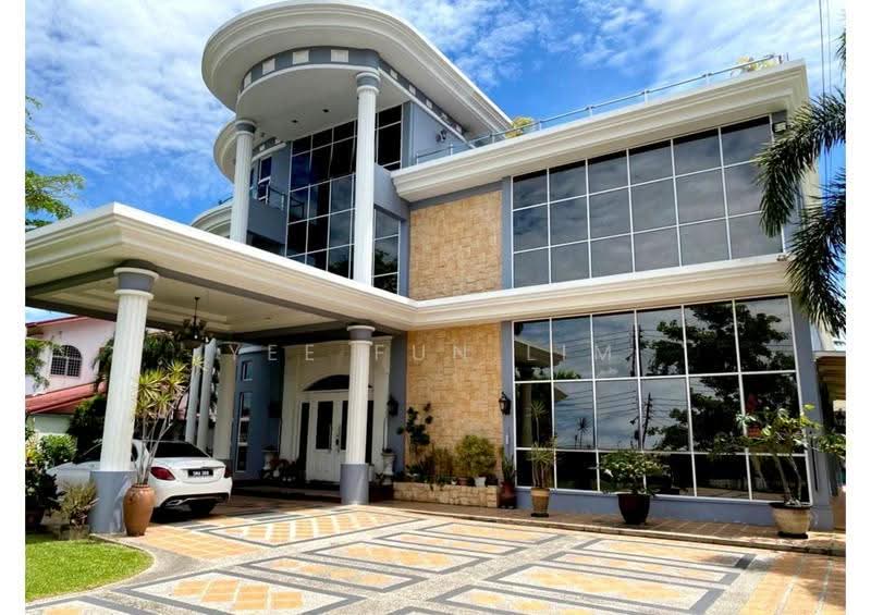 Bungalow House for Sale in Kota Kinabalu (Sabah) - Yee Fun Lim - Exterior - PropertyGuru.com.my