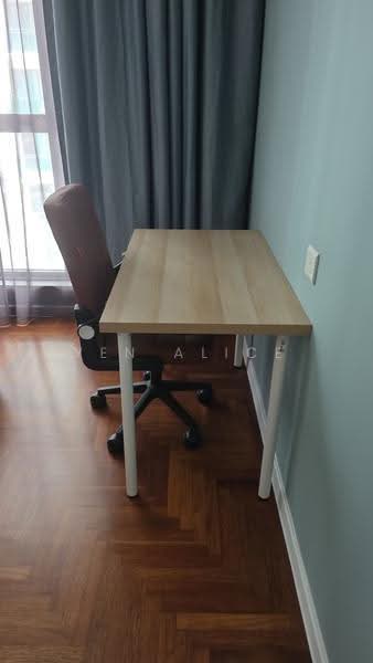 Kediaman Servis untuk Dijual di Bloomsvale - Yen Alice - Master Bedroom - PropertyGuru.com.my