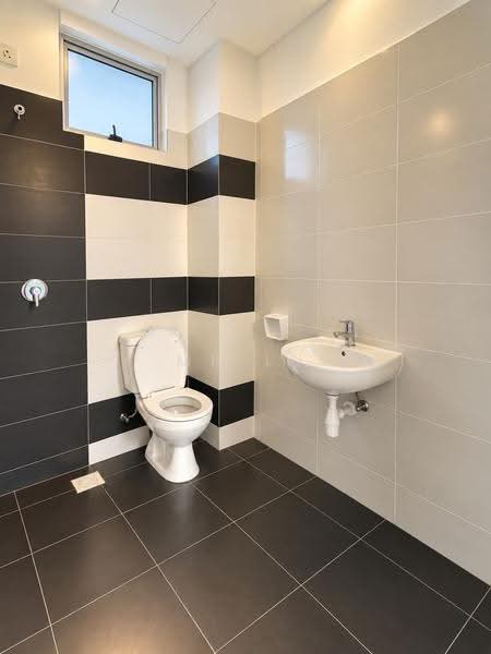 Pangsapuri untuk Disewa di The Twin Residences - Mr Lu - Bathroom - PropertyGuru.com.my