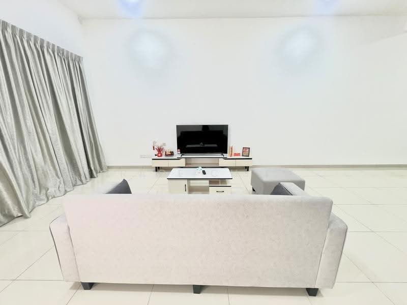 Rumah Teres 2-Tingkat untuk Disewa di Taman Desa Tebrau (Tebrau) - Grace Chiew - Living Room - PropertyGuru.com.my
