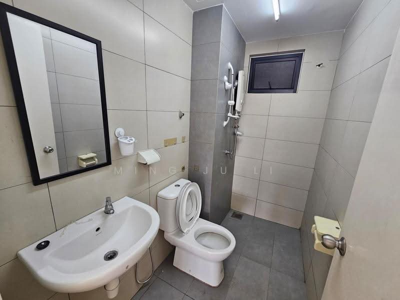 Condominium for Rent at Residensi Rampai (The Parc Tower) - Ming Ju Li - Bathroom - PropertyGuru.com.my
