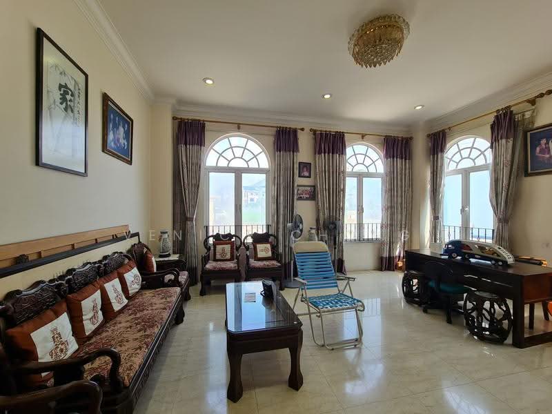 Bungalow House for Sale in Mines Resort City (Seri Kembangan) - Venice Chong - Living Room - PropertyGuru.com.my
