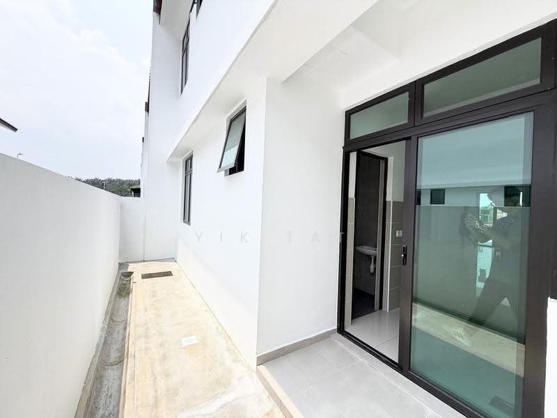 2-storey Terraced House for Sale in Bandar Dato Onn (Tebrau) - Yik Tat - Bathroom - PropertyGuru.com.my