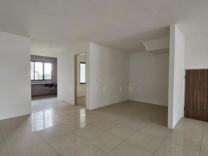 2-storey Terraced House for Sale in Kota Sentosa (Kuching) - Leslie Loi - Kitchen - PropertyGuru.com.my
