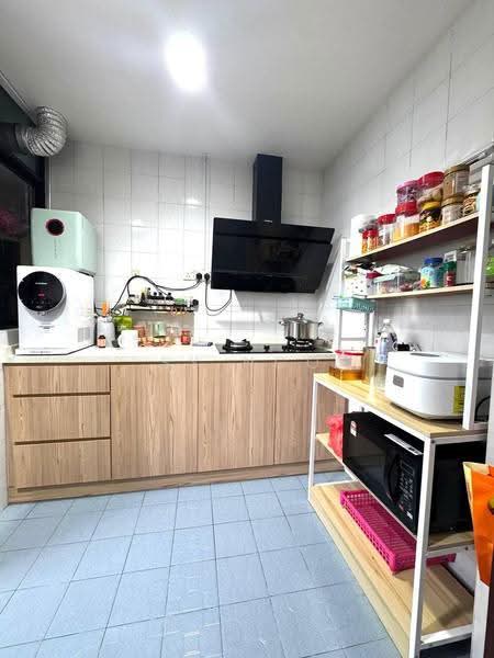 Pangsapuri untuk Dijual di Mewah View Luxurious Apartments - SY Ngo - Kitchen - PropertyGuru.com.my