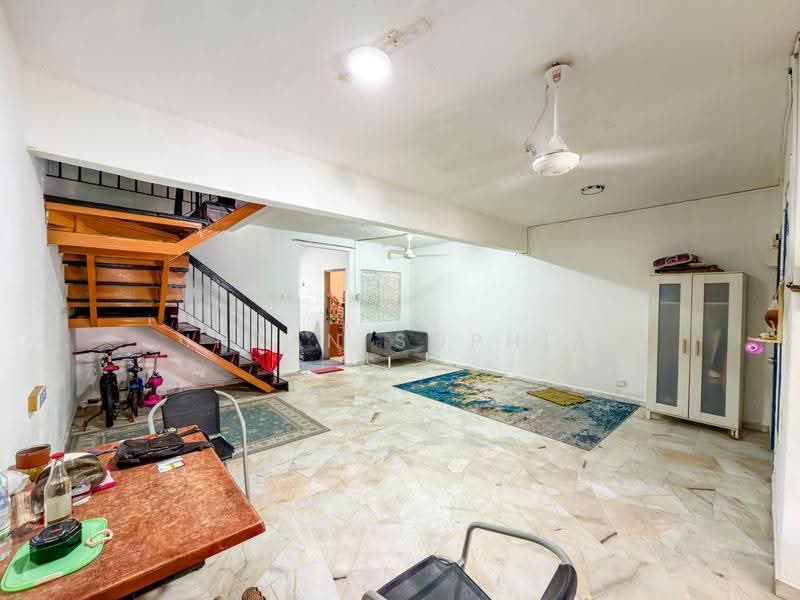 2-storey Terraced House for Sale in Usj 2 (Subang Jaya) - Intan Sophia - Living Room - PropertyGuru.com.my