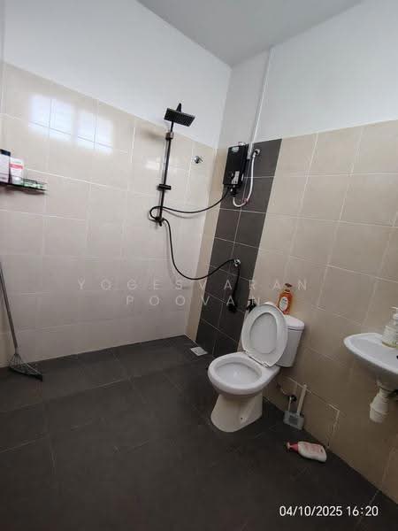 2-storey Terraced House for Sale in Banting (Selangor) - Yogesvaran Poovan - Bathroom - PropertyGuru.com.my