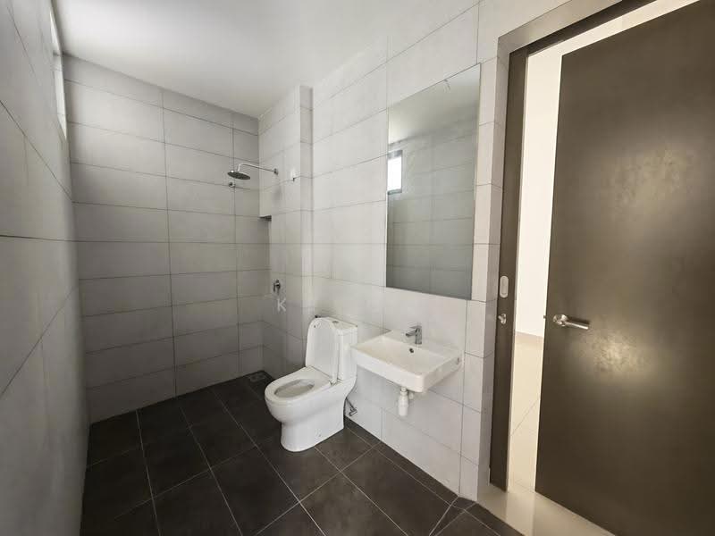 Cluster House for Sale in Bandar Bukit Puchong (Puchong) - KT Go - Bathroom - PropertyGuru.com.my
