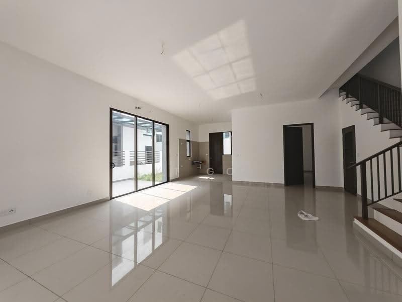 Cluster House for Sale in Bandar Bukit Puchong (Puchong) - KT Go - Living Room - PropertyGuru.com.my