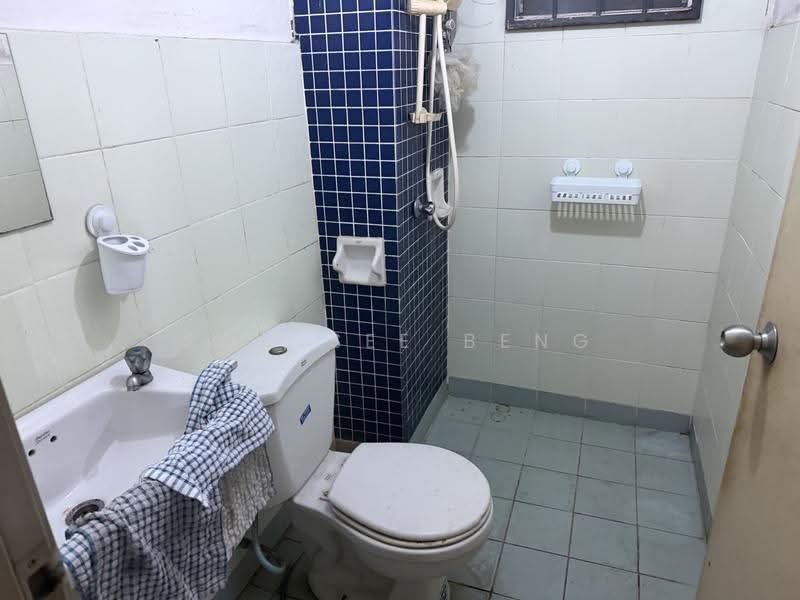 Condominium for Sale at Perdana Exclusive - Soo See Beng - Bathroom - PropertyGuru.com.my