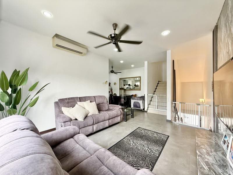 Townhouse for Sale in 16 Sierra (Puchong) - DJULIA JAMAL - Living Room - PropertyGuru.com.my