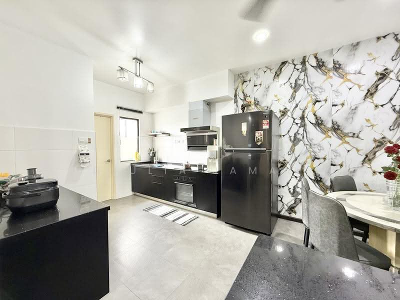 Townhouse for Sale in 16 Sierra (Puchong) - DJULIA JAMAL - Kitchen - PropertyGuru.com.my