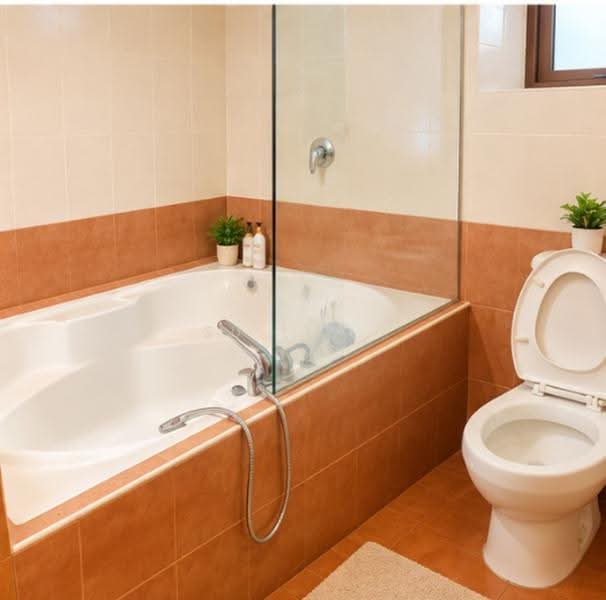 Condominium for Rent at Petrie Condominium - Su Lin . - Bathroom - PropertyGuru.com.my