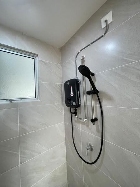 Kondominium untuk Disewa di Pitta Residensi - JC Tay - Bathroom - PropertyGuru.com.my