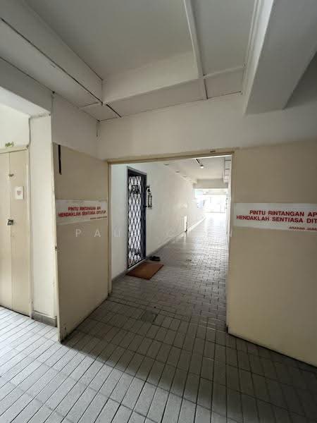 Kondominium untuk Disewa di Kelana Puteri - Paul Chen - Corridor - PropertyGuru.com.my
