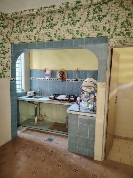 Rumah Flat untuk Dijual di Pangsapuri Seri Perantau - Yogesvaran Poovan - Kitchen - PropertyGuru.com.my