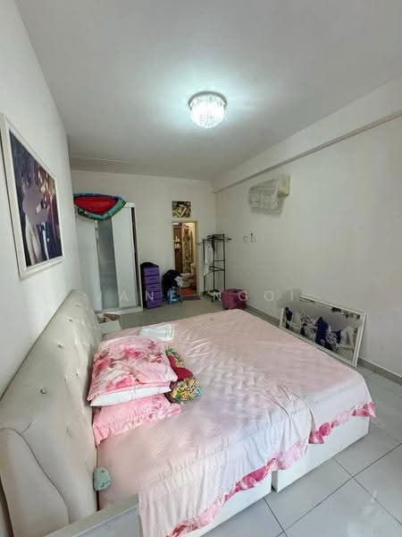 Kediaman Servis untuk Dijual di Palazio - Jane Ngoi - Bedroom - PropertyGuru.com.my