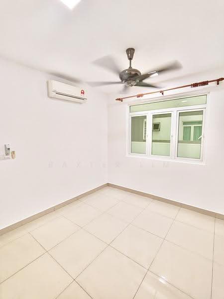 Kediaman Servis untuk Dijual di V-Residensi 2 - Baxter Lim - Interior - PropertyGuru.com.my